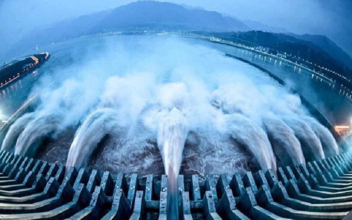 Choáng ngợp trước quy mô "khủng" của con đập thủy điện lớn nhất thế giới tại Trung Quốc – Đập Tam Hiệp